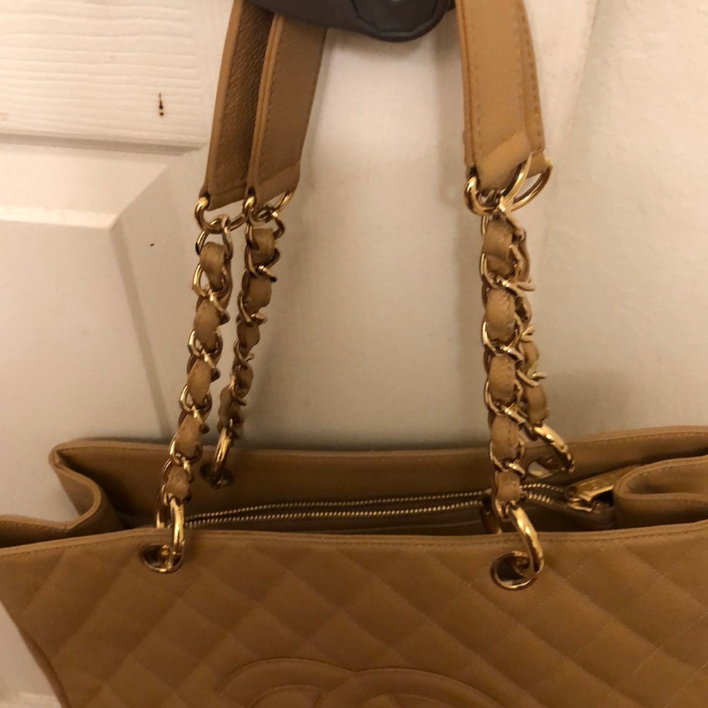 Chanel GST Caviar